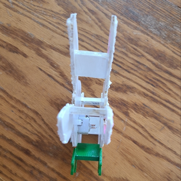 π°ππ Handpainted Wooden Easter Bunny Shadowbox - Picture 4 of 9